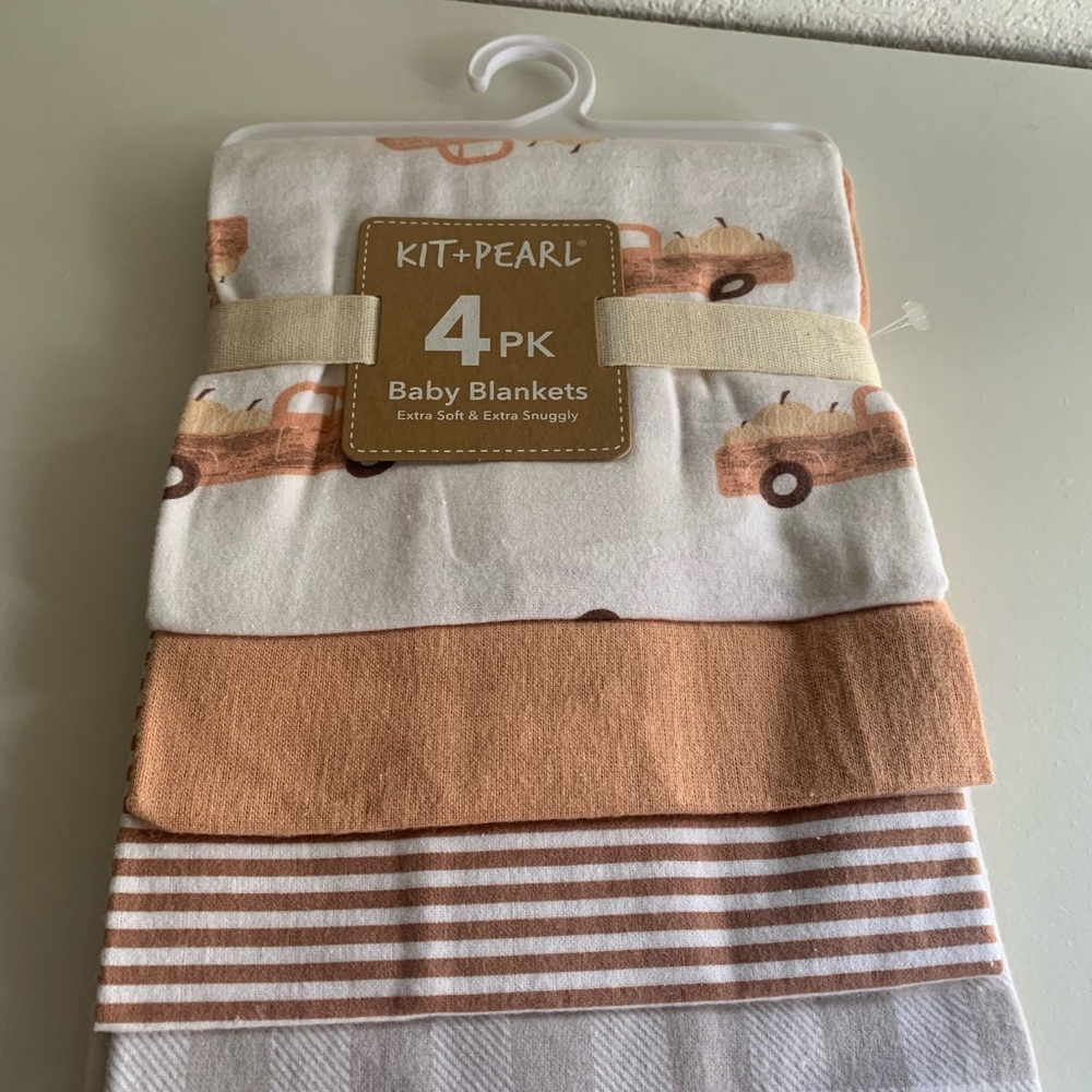 - Baby Blankets 4-Pack - Cream and Brown